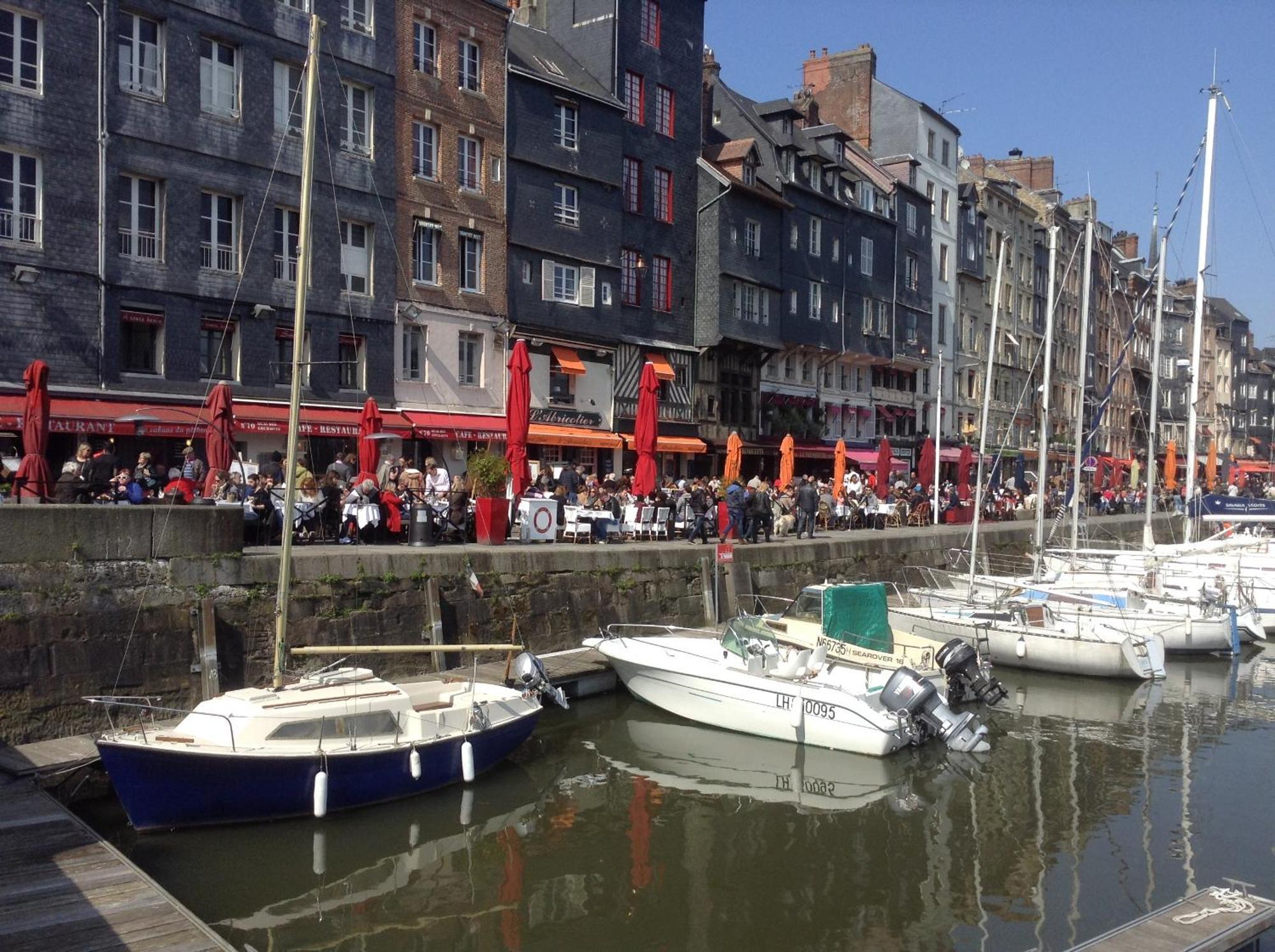 Chambre Le Nid Du Phare Avec Jacuzzi Honfleur Exterior foto