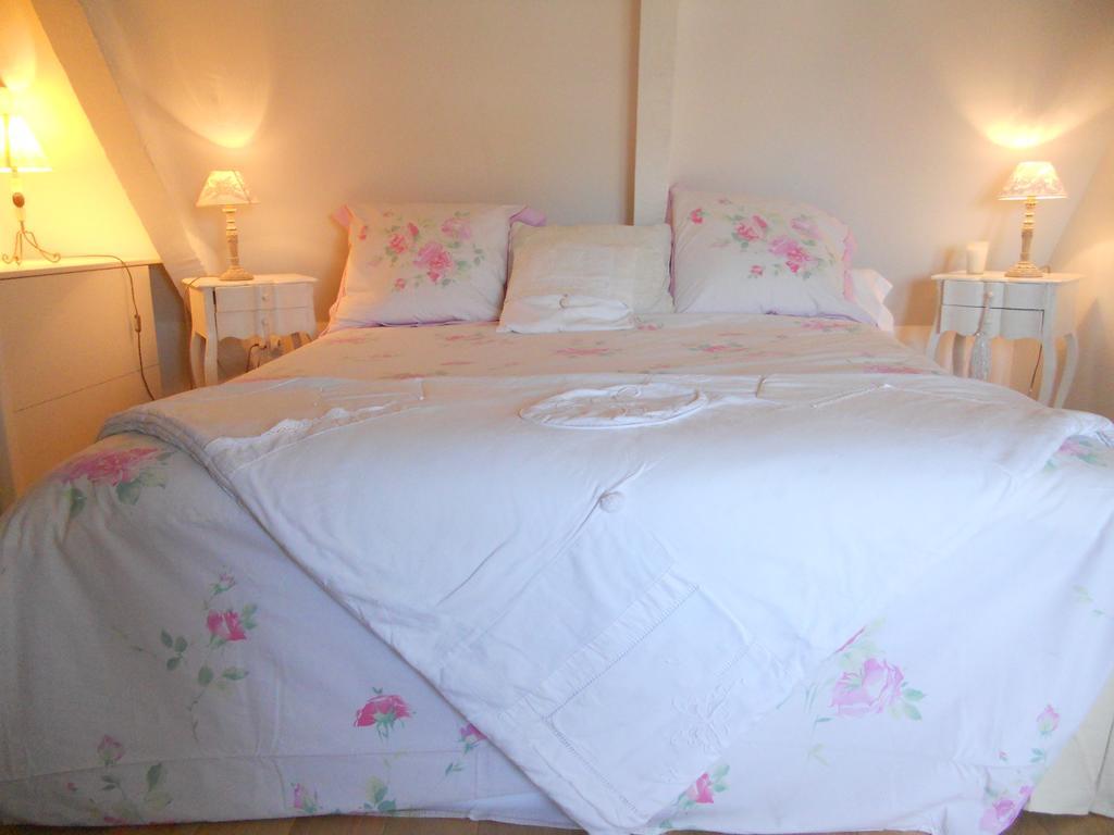 Chambre Le Nid Du Phare Avec Jacuzzi Honfleur Habitación foto