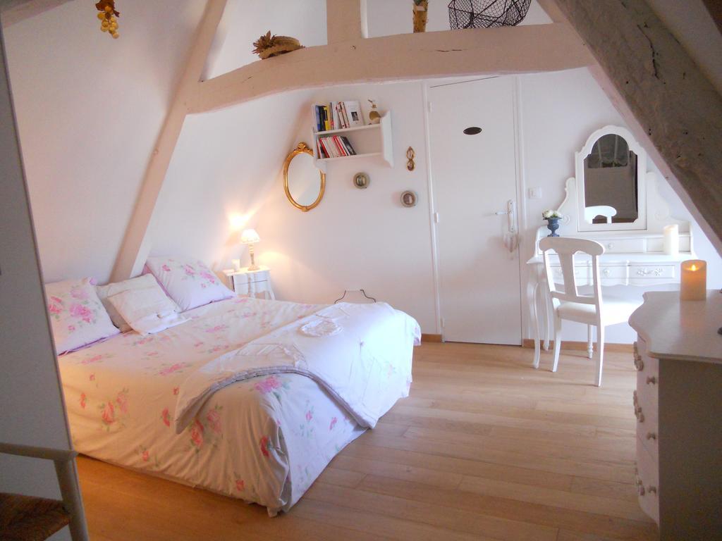 Chambre Le Nid Du Phare Avec Jacuzzi Honfleur Habitación foto
