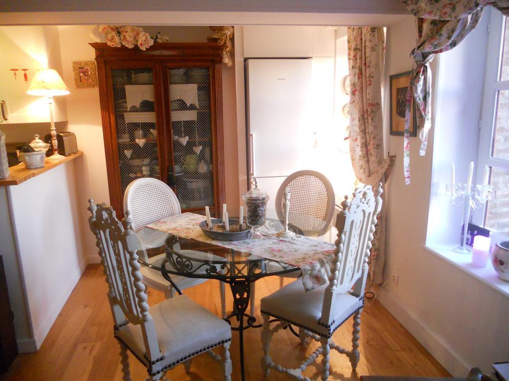 Chambre Le Nid Du Phare Avec Jacuzzi Honfleur Habitación foto